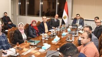 وزير الإسكان يتابع الموقف التنفيذي لمشروع حدائق «تلال الفسطاط»