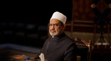 بعد تعرضه لوعكه صحية.. مظهر شاهين: صادق الأمنيات بالشفاء العاجل لإمامنا الأكبر شيخ الأزهر