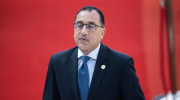 رئيس الوزراء يؤكد أهمية المنصات الوطنية في تحقيق التنمية المستدامة خلال إطلاق تقرير المتابعة الثاني لبرنامج “نُوَفِّي”