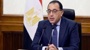 رئيس الوزراء يصدر قرارًا جديدًا بشأن مد خدمة أعضاء هيئة التعليم