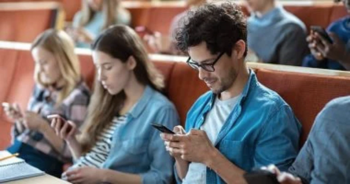 خطوات تحويل رقم فودافون إلى اتصالات بنفس الرقم 2026 (Mobile Number Portability) 5 خطوات تحويل رقم فودافون إلى اتصالات بنفس الرقم: الدليل العملي الكامل 2024