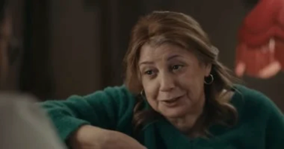 مسلسل اللون الأزرق الحلقة 13.. تحذيرات والدة أدهم من سلمى وتصاعد الأزمة الزوجية