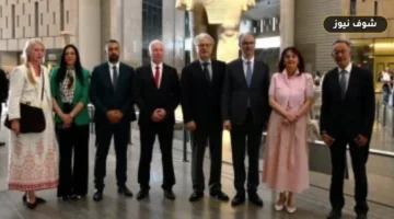 رئيس وزراء صربيا يزور المتحف المصري الكبير ويشيد بقاعات توت عنخ آمون