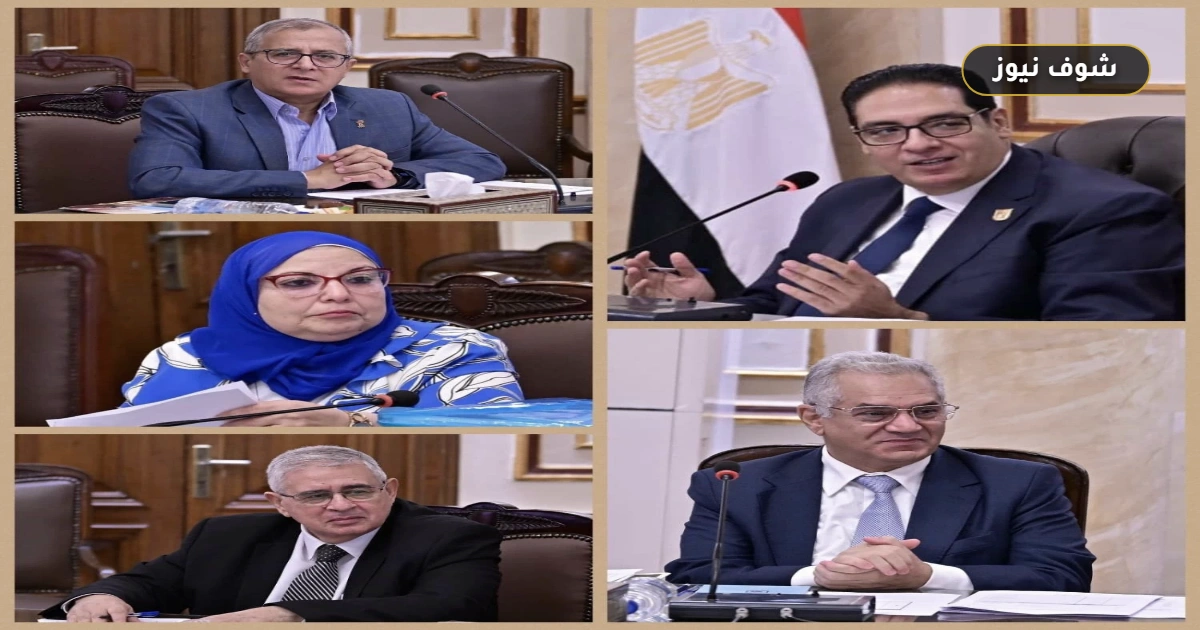 جامعة القاهرة ترفع أسماء 6 مرشحين لعمادة كلية الآداب إلى وزير التعليم العالي (التفاصيل الكاملة) 5 جامعة القاهرة ترفع أسماء 6 مرشحين لعمادة كلية الآداب إلى وزير التعليم العالي (التفاصيل الكاملة)